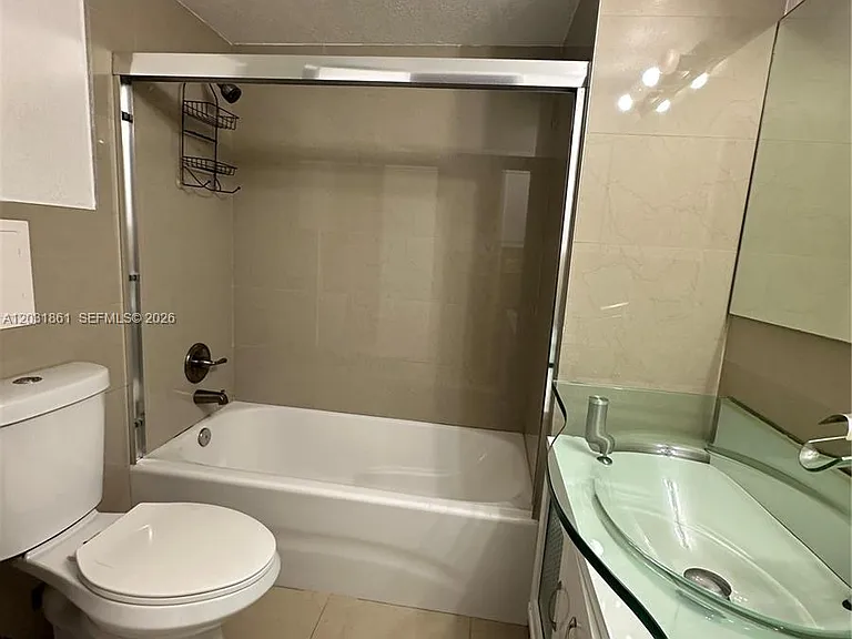 9250 Fontainebleau Blvd #202 — Photo 18