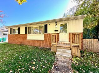 1330 Parkwood Ave, Ypsilanti, MI 48198