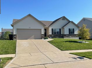 133 Liberty Grove Dr, Wentzville, MO 63385