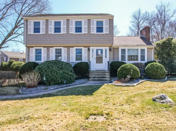 282 Oak Drive, Watertown, CT 06795