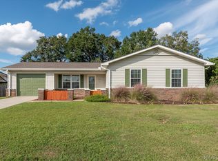 102 Lightfoot Dr, Enterprise, AL 36330
