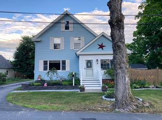 11 1st St, Rochester, NH 03867