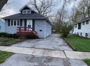 1729 Burr Oak Rd, Homewood, IL 60430