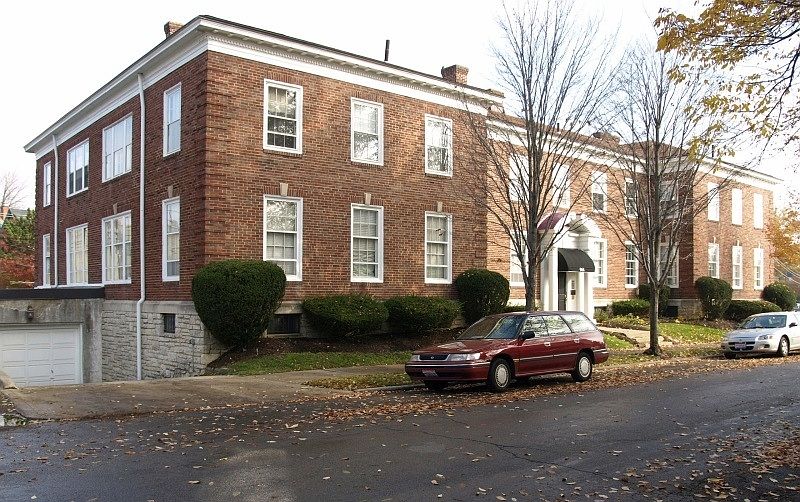 Charming 8 unit condo complex, first floor unit available, w
