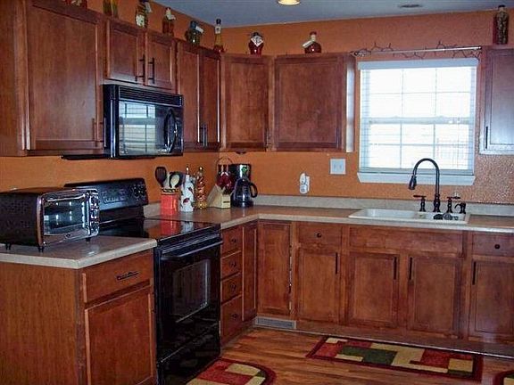 5th image of 9451 Erika Ln