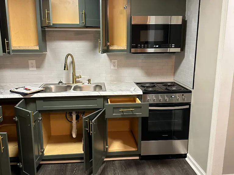 04 Kitchen