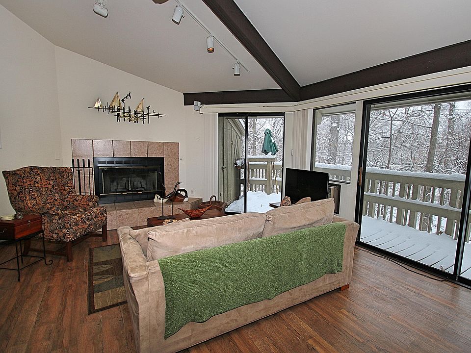 1st image of 511 Tam O Shanter Dr #F