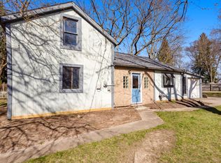 318 School St, Almont, MI