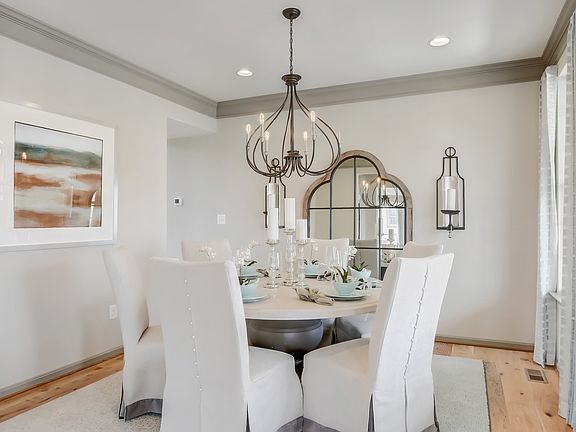 Welcoming dining room