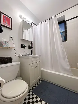 Rented by Compass | media 28