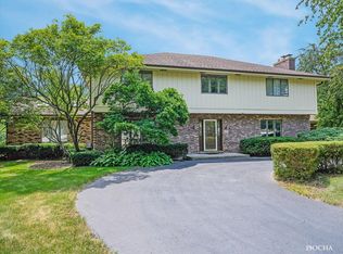 20 Cedar Gate Cir, Sugar Grove, IL 60554