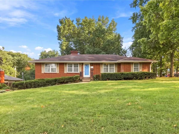 10711 W 67th St, Shawnee, KS 66203