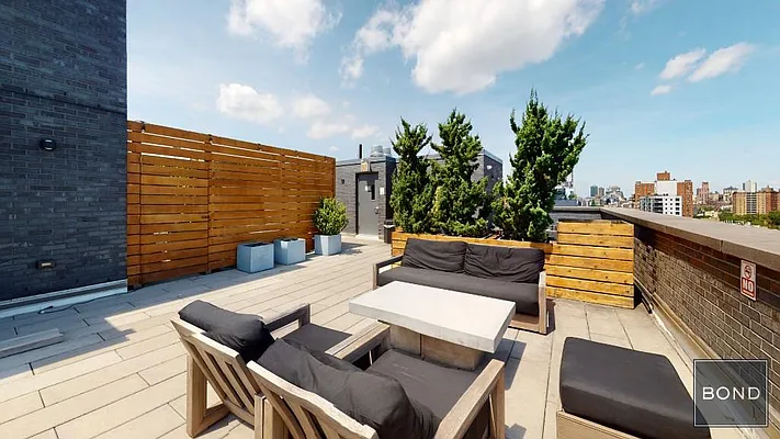 Rented by Bond New York | media 9