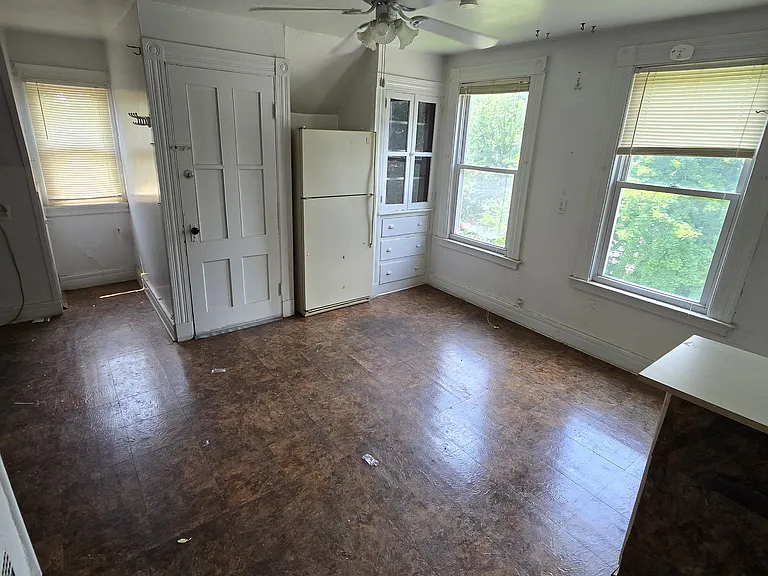 624 Dixwell Ave #3B — Photo 11