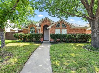 1421 Bregenz Ln, Lewisville, TX 75067