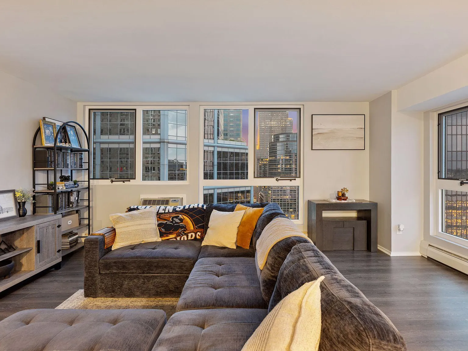 2 bed, 2.0 bath, 1115 sqft, $2,250 — Photo 2