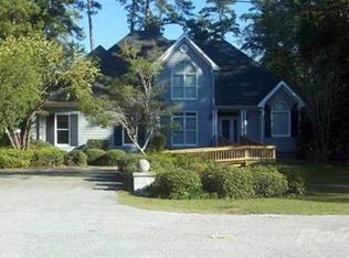 701 Laurel Ln, Dillon, SC 29536