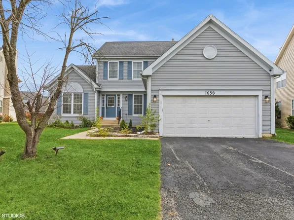1858 Carrier Cir, Plainfield, IL 60586