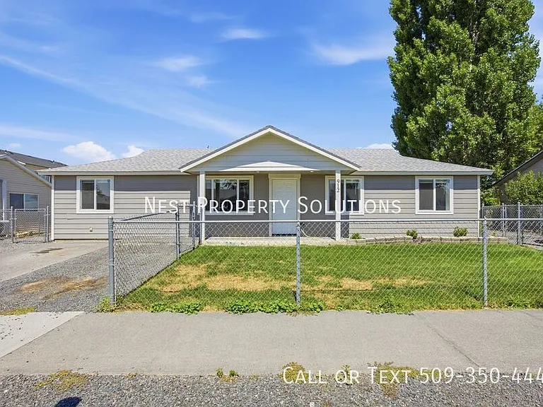 912 S Alderwood Dr — Photo 1