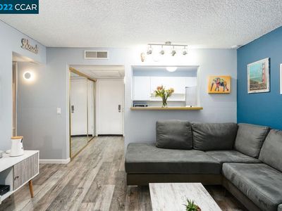 320 N Civic Dr APT 407, Walnut Creek, CA, 94596