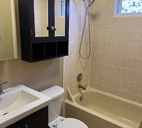 2nd image of 110 Deerfield Rd