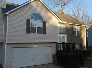1164 Misty Meadows Ln, Hampton, GA 30228