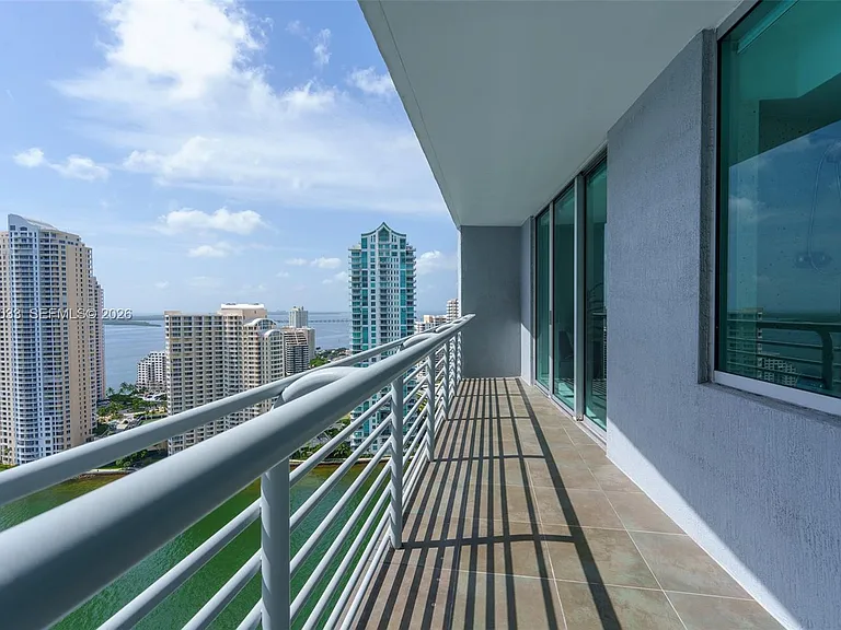 325 Biscayne Blvd #3326 — Photo 17