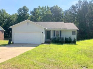 981 Millstream Rd, Fayetteville, NC 28314