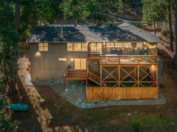 2484 Innsbruk Dr, Arnold, CA 95223