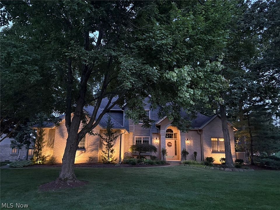 1st image of 4456 Woodlake Trl