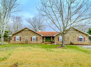 2804 Old Salem Dr, Cookeville, TN 38506