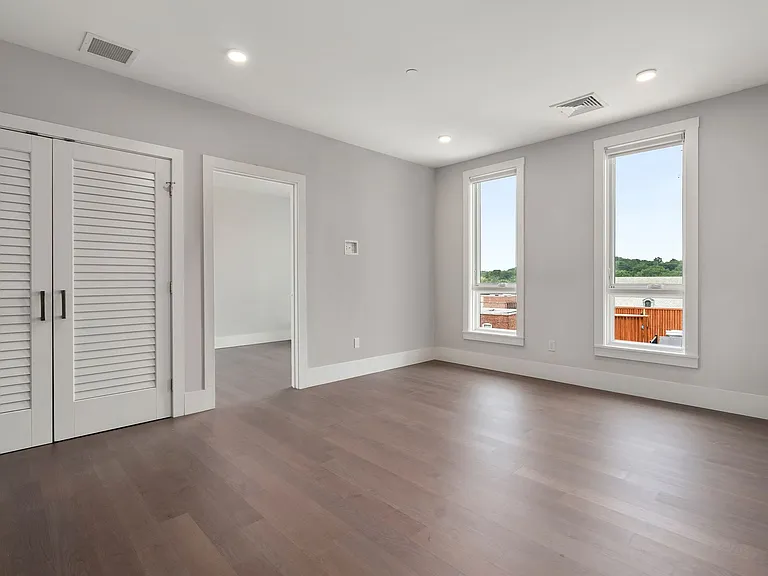 3193 Washington Street — Photo 44