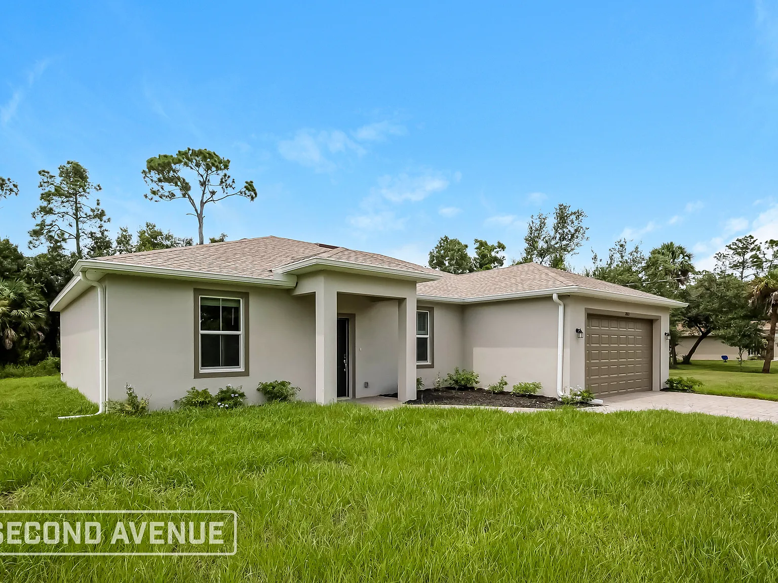 4 bed, 2.0 bath, 1760 sqft, $2,238 — Photo 2