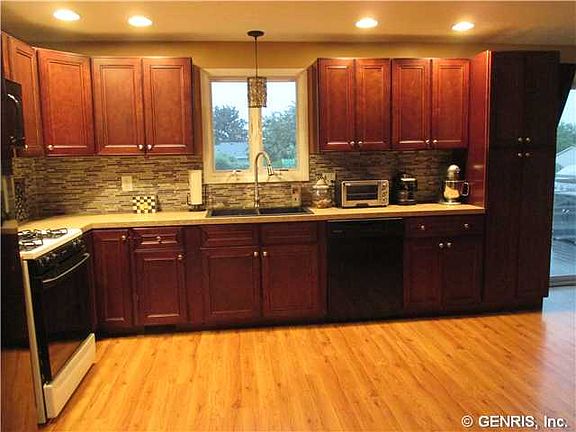 5th image of 43 Craftwood Ln
