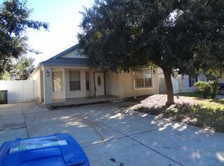 1817 Denmark Ln, Laredo, TX 78045
