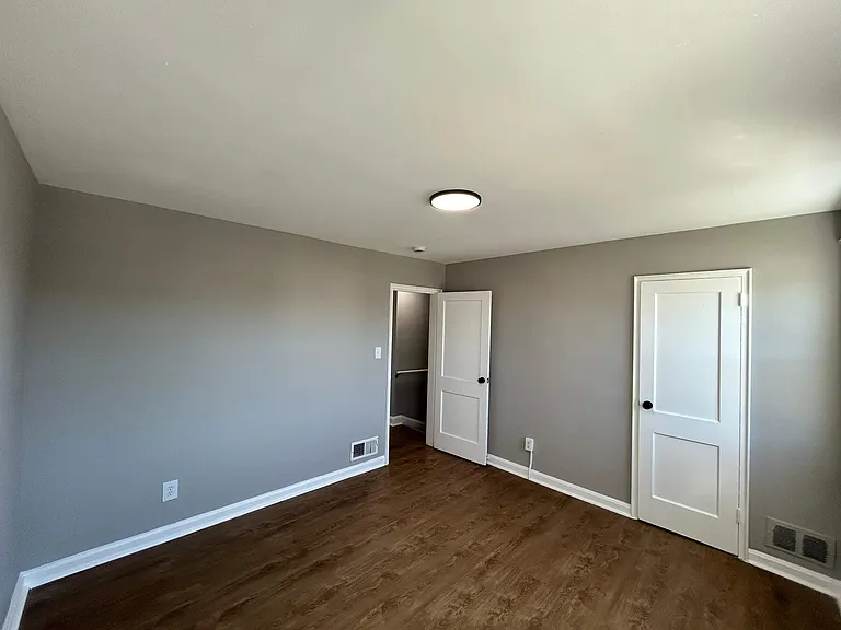 7850 Eastdale Rd — Photo 40