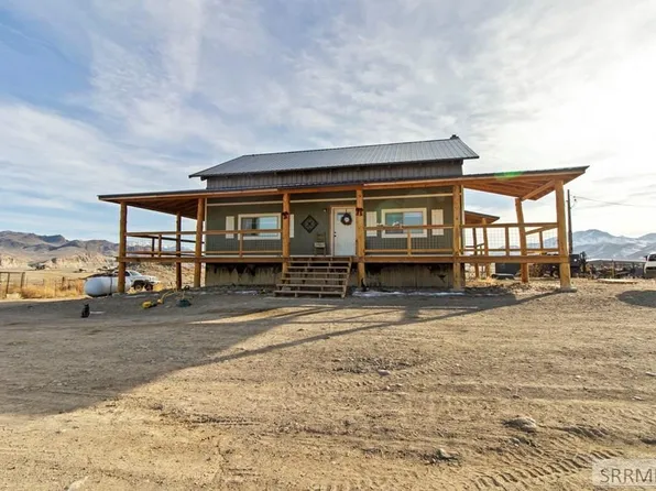 699 Stephens Rd, Challis, ID 83226