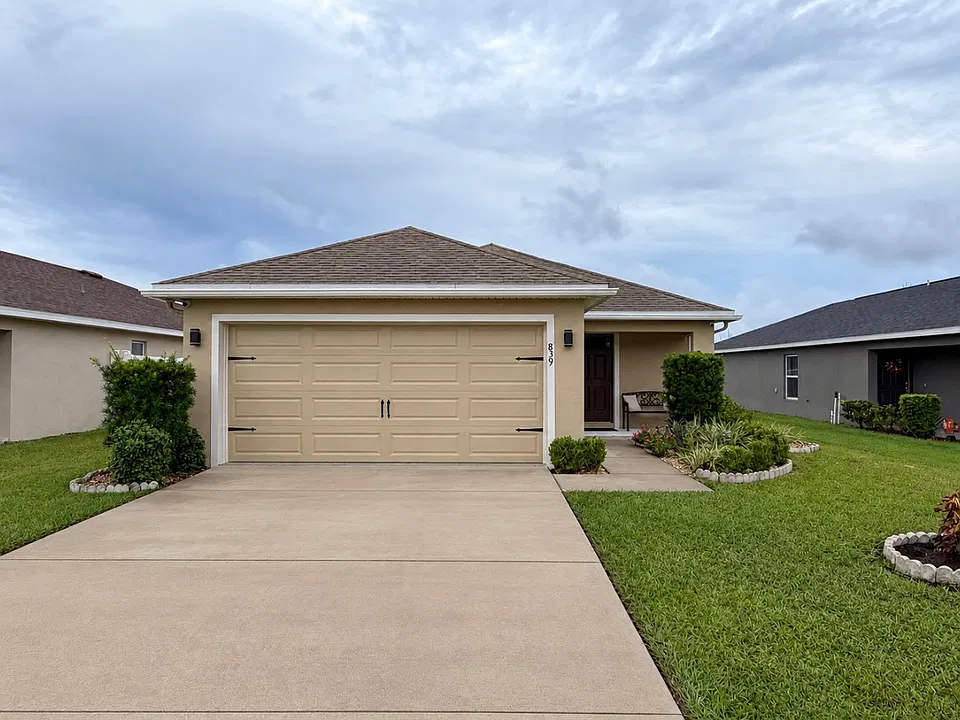 839 Orleans Dr