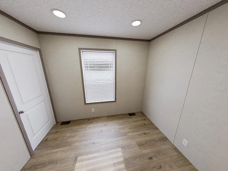 Colonial Acres — Photo 12