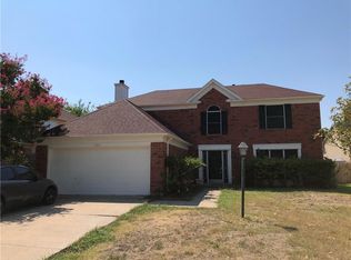 123 Browning Ln, Grand Prairie, TX 75052