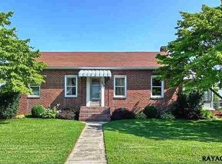 509 Maple Ave, Hanover, PA 17331