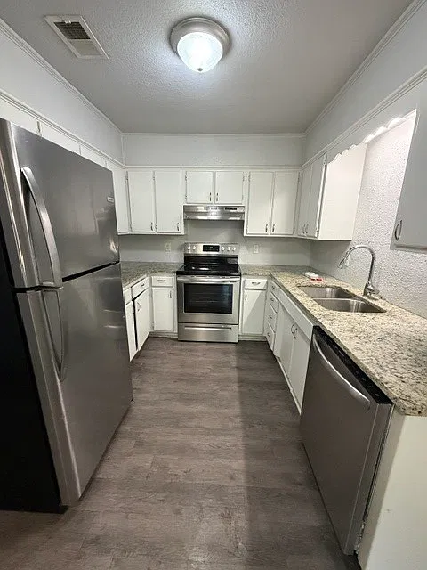 6203 Gould Pl — Photo 4