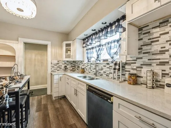 3312 North 44th STREET, Milwaukee, WI 53216