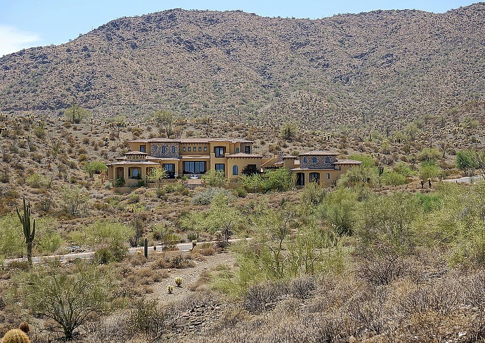 2nd image of 14205 E La Paloma Pl