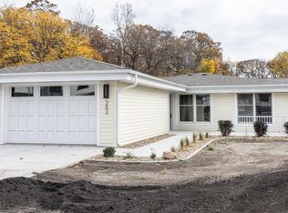 202 Glen Oaks Dr, Clear Lake, IA 50428