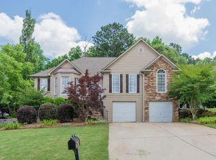 93 Crestview Dr, Dallas, GA 30157