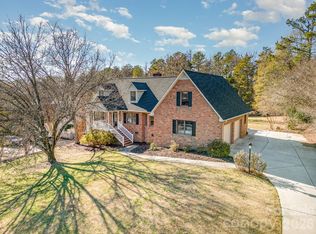 813 Rothmoor Dr NE, Concord, NC 28025