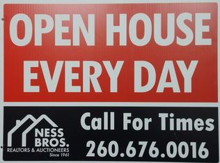 211 W Cambridge Dr, Columbia City, IN
