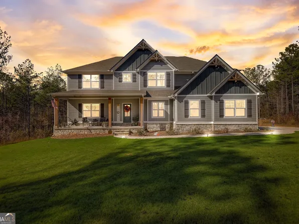 184 Golden Creek Dr, Grantville, GA 30220
