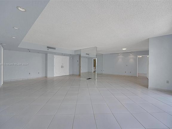 5th image of 9 Island Ave APT 414